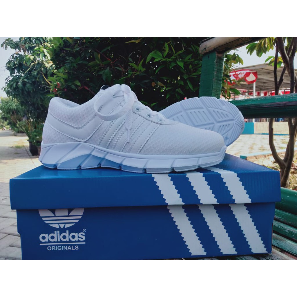 sepatu wanita adidas putih polos sneakers terlaris dan termurah