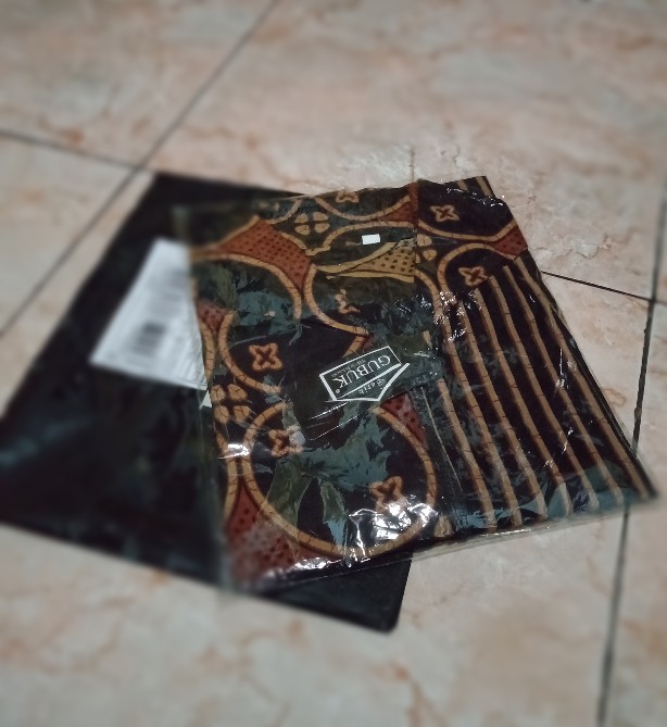 Cod Terlaris Serut Genes Jelita Tunic Navbor Yelbor Whitbor Creambor Tunik Batik Modern