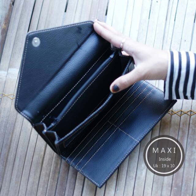 DOMPET MAXI