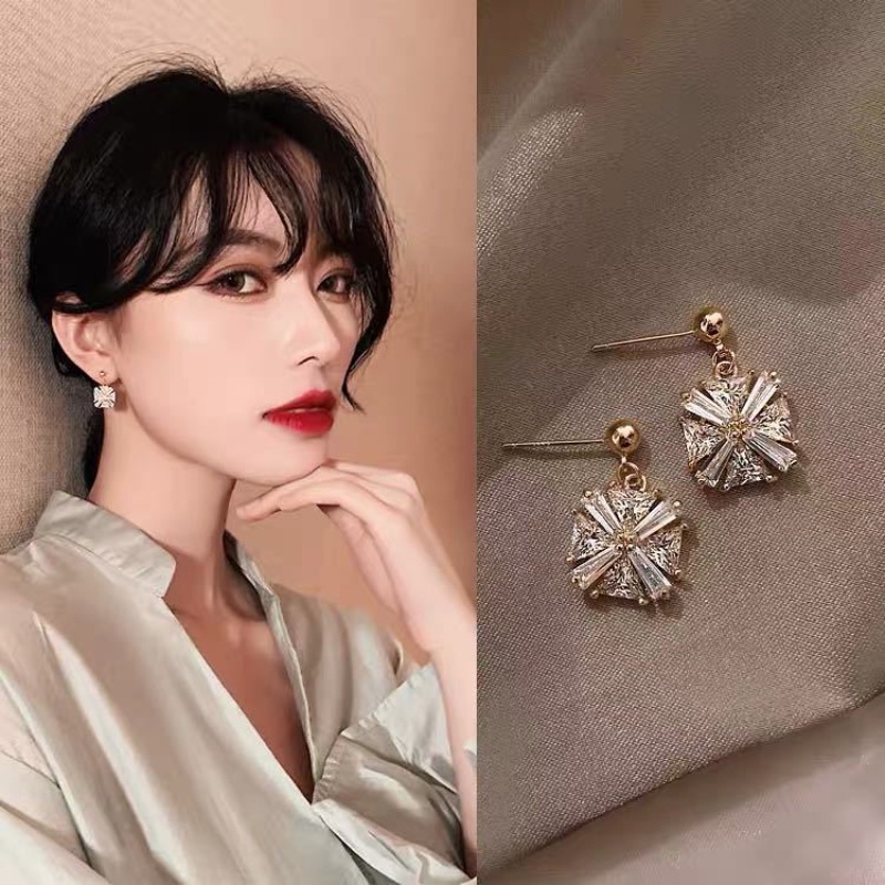 Anting Stud Zircon Gaya Korea Untuk Wanita