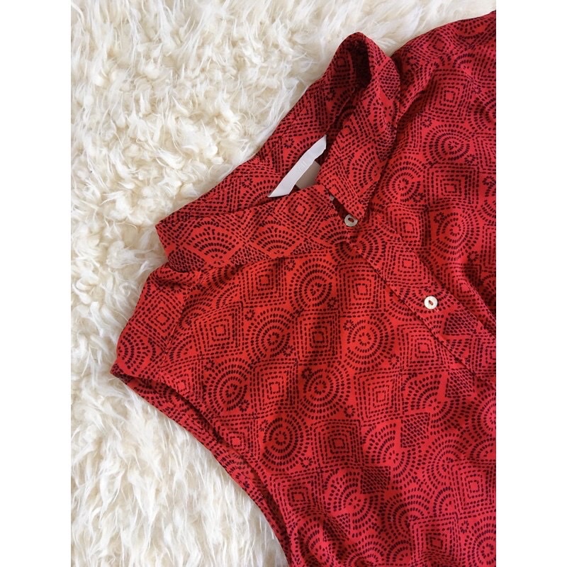 blouse sleeveless HM white floral / red - kemeja sisa export / tanktop