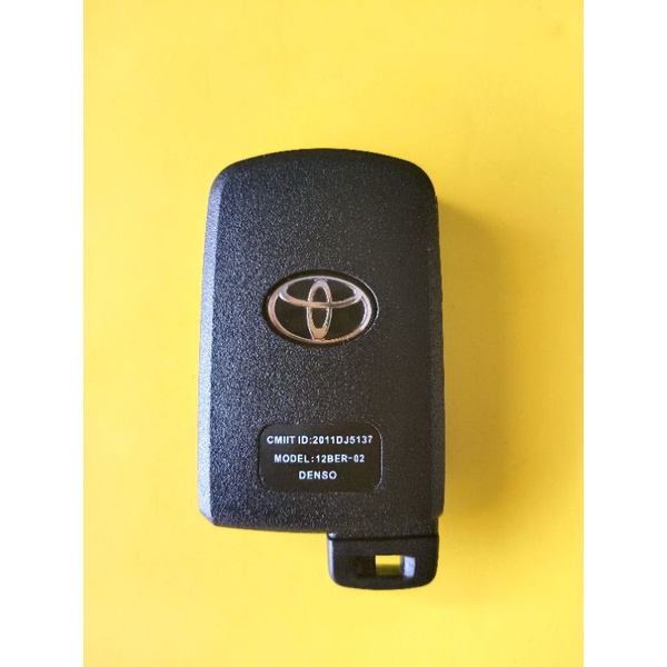 Kunci remote smart key toyota Harier