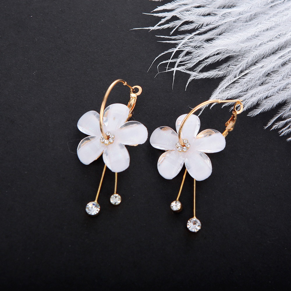 Anting Hook Wanita Bunga Putih Rumbai Aksesoris Wanita - Fashion Earrings Import