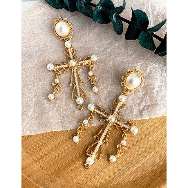 LRC Anting Tusuk Fashion Alloy Pearl Cross Earrings F91346