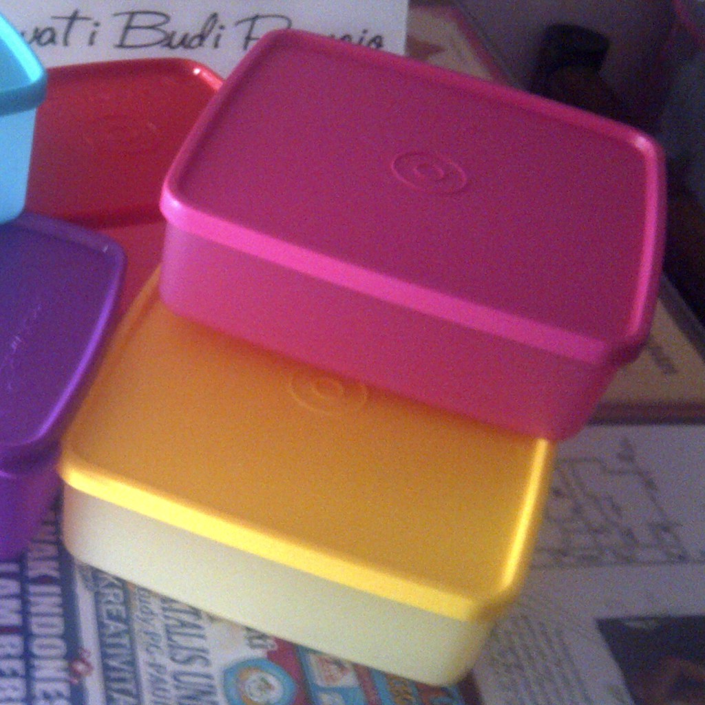 Promo Sale  Tupperware Large Square Away Kotak Makan Kotak Makanan Kotak Penyimpan Makanan 1Pcs