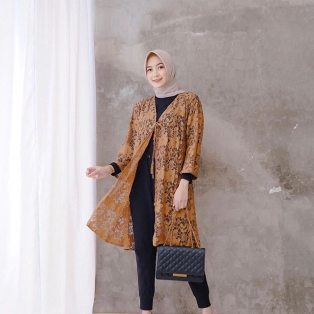 long outer brukat lace outer brown
