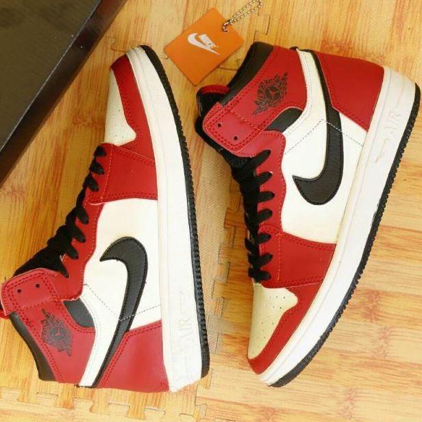 SEPATU JORDAN HITAM PUTIH //SEPATU SEKOLAH ANAK SD // SEPATU SEKOLAH ANAK SMP SAMPAI SMK "KWN.22Jn22