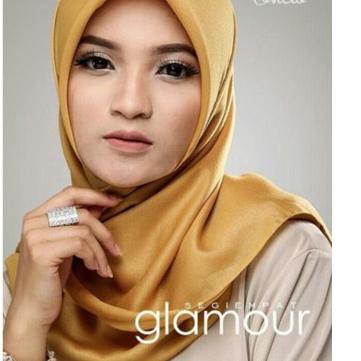 RAMADHAN MALL Ansania Warna Gold Shinar Glamour Kerudung Segiempat Jahit Tepi ♠
