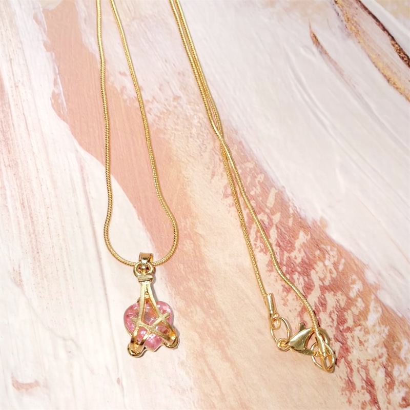 Kalung Rantai Emas 18k Dengan Liontin Hati Hias Batu Zircon Kubik Hypoallergenic 398n Untuk Wanita