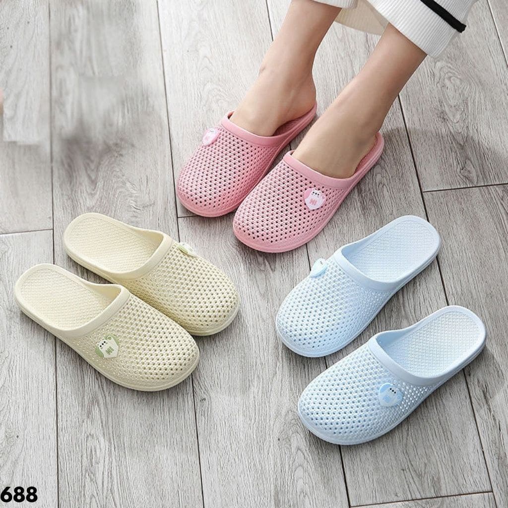 SANDAL WANITA RUBBER SLIDES ON MOTIF LOVE BERUANG IMUT BAHAN RUBBER IMPORT MUDAH DICUCI 688