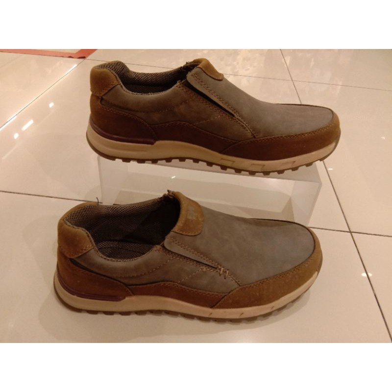 Sepatu Weinbrenner