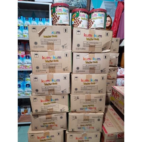 Astor Kum Kum Wafer Roll