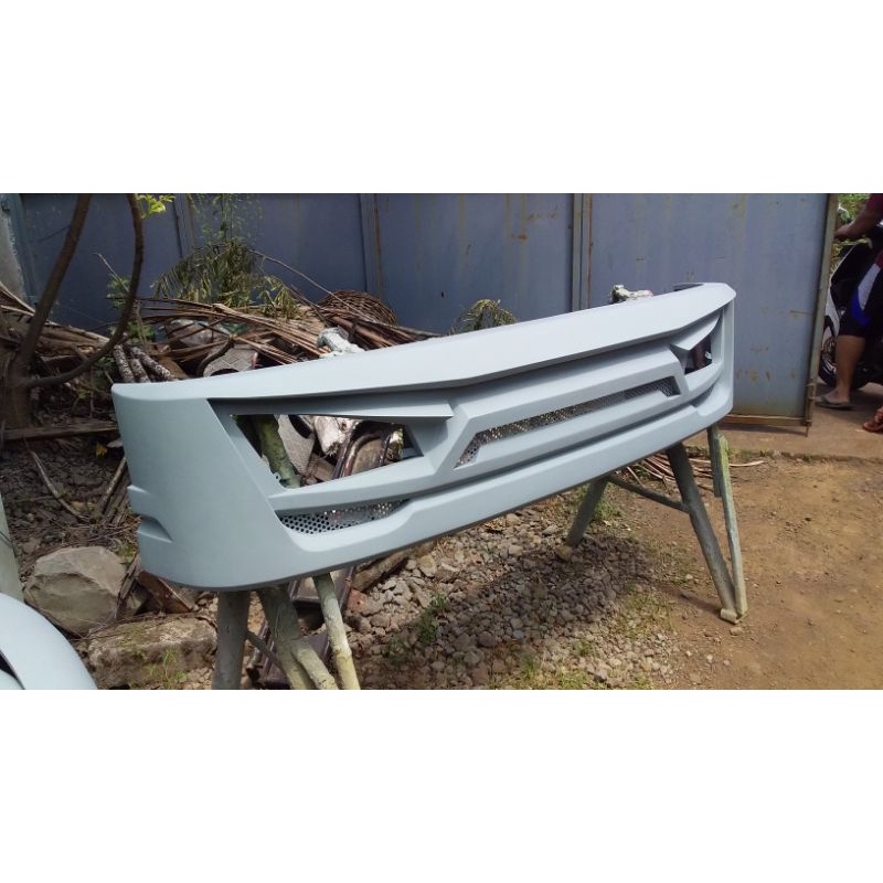 Bemper Avante Mini Bus Canter.