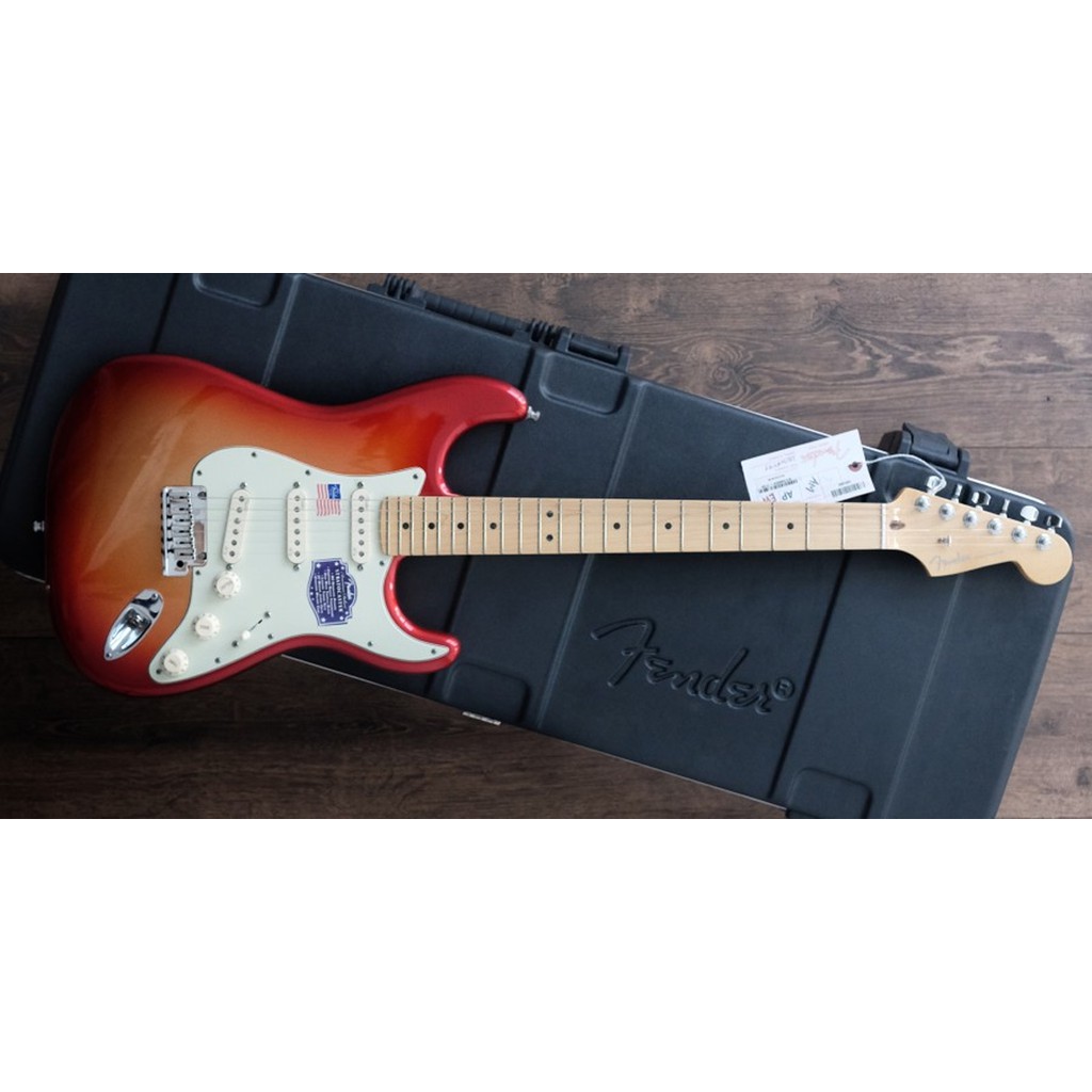 Gitar Elektrik Fender American Deluxe Stratocaster MN SSM