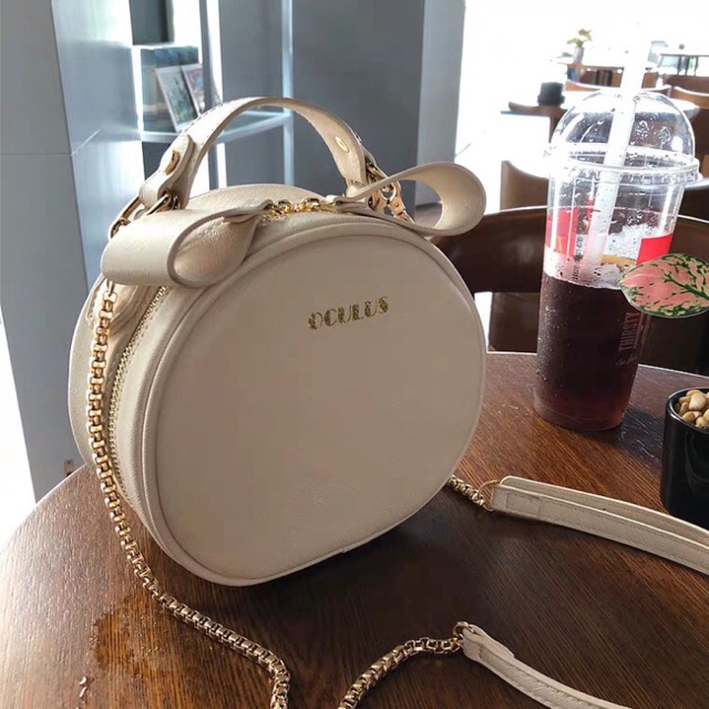 Oculus slingbag