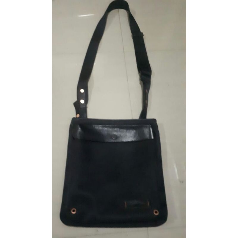 tas pria calvin klein original preloved hitam selempang crossbody bag