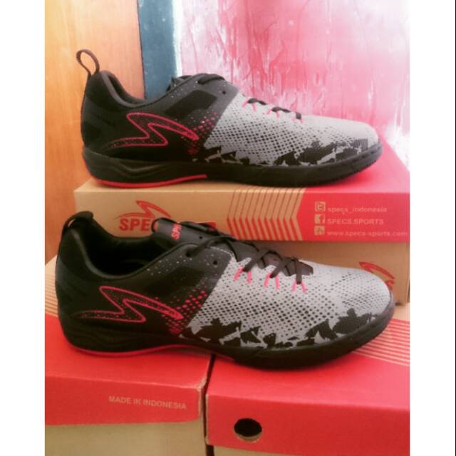 Sepatu futsal specs metasala combat 400599