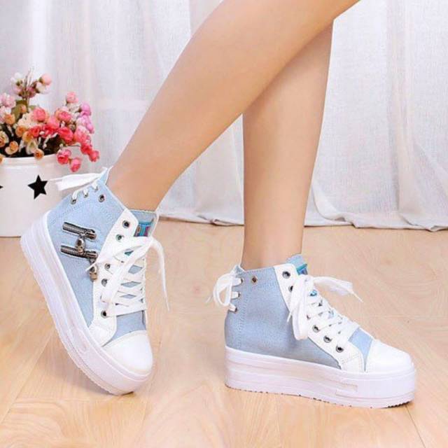 QZ - Sepatu Sneakers Wanita MT 552