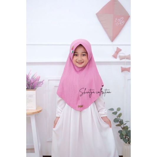 Hijab Anak PLISKET STRAWBERRY jersey