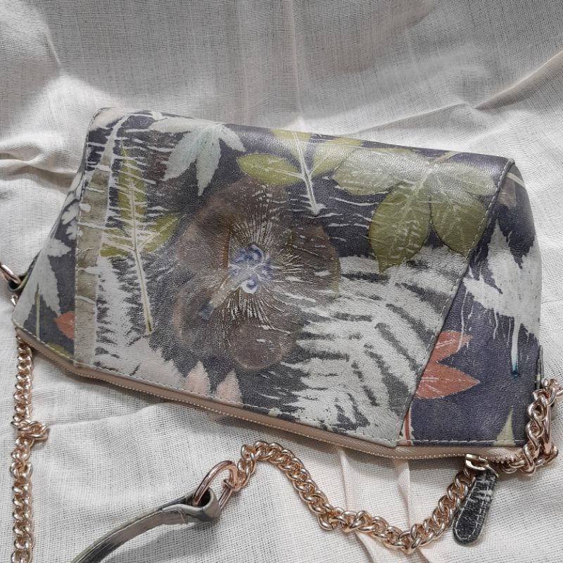 Tas Wanita Kulit Kambing Asli Ecoprint Slempang