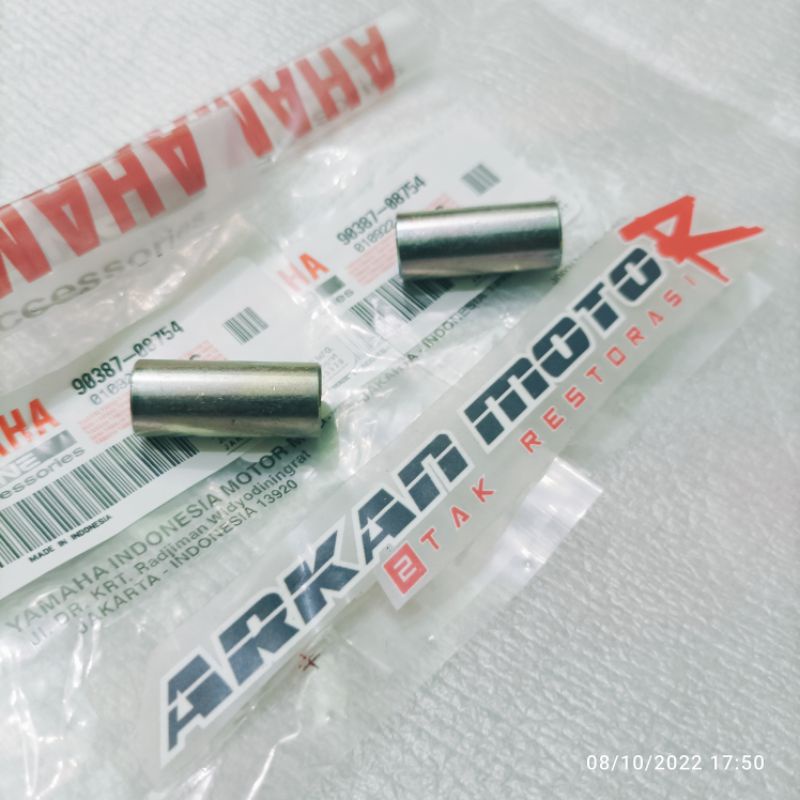 SEPASANG BOSH DUDUKAN PLAT NOMER DEPAN F1ZR FIZ R FIZR VEGA ORIGINAL SUBSITUSI  YAMAHA BOS COLLAR