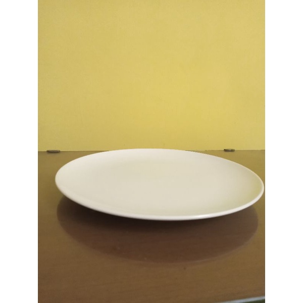 Piring Saji Chain Round Plate, diameter 23,5 cm, St. James, Hankook