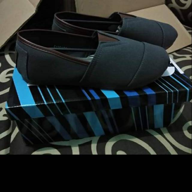 Sepatu pria sophie martin