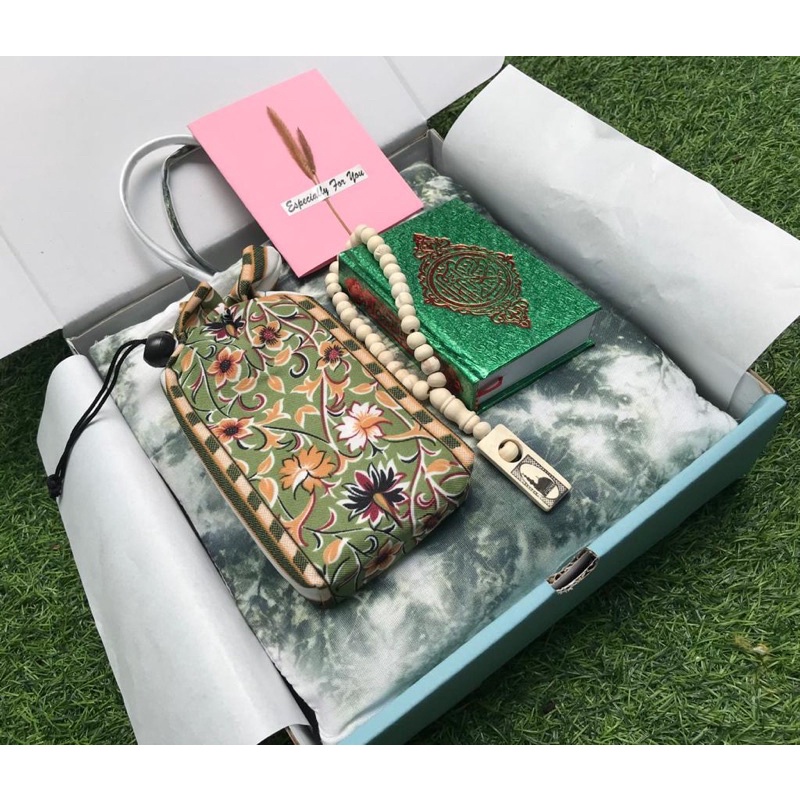 fg21ws Hampers Kado/kado ulang tahun/kado pernikahan/gift box/Kado Wisuda/Hampers Gift Box/kado isla