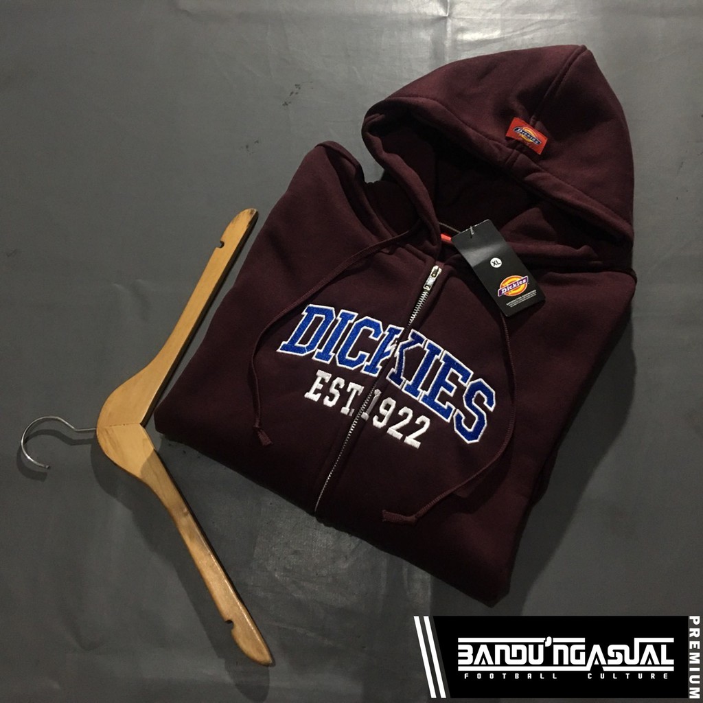 ZIPPER DICKIES EST 1922 (MAROON)