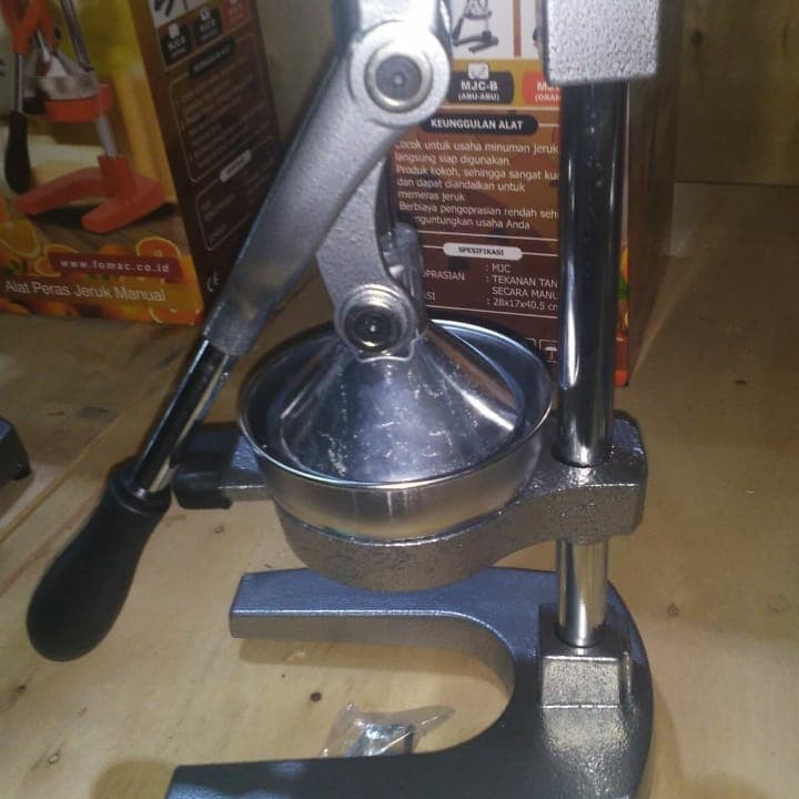 Alat Peras Jeruk Manual MJC-S (Silver) Fomac