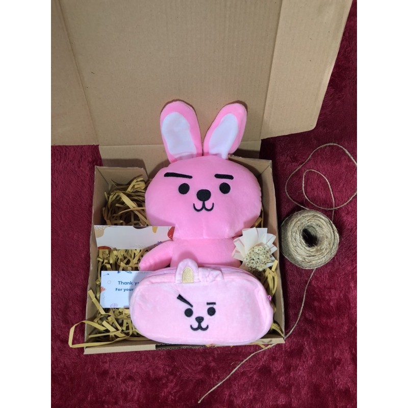 

Hampers ulang tahun / hampers boneka cooky