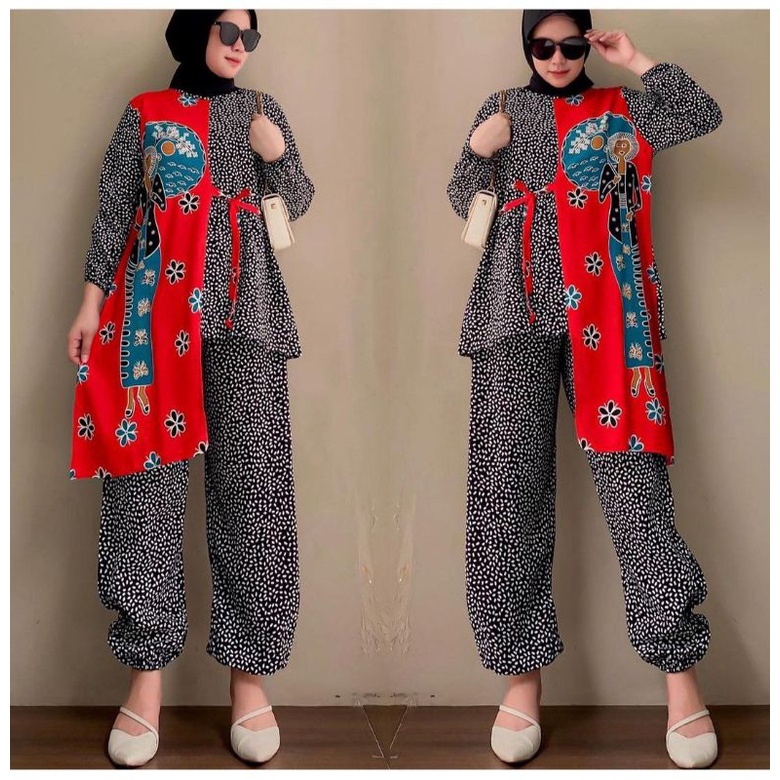 setelan batik karakter chic