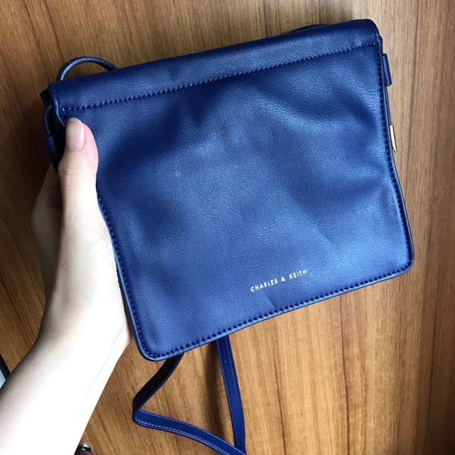 Mini sling bag Charles & Keith (NEW)