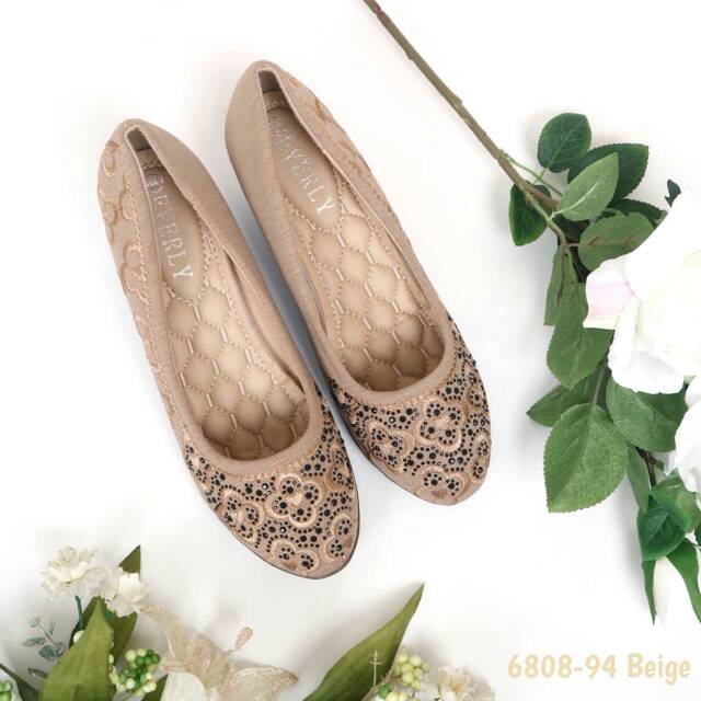 GROSIR SEPATU BATAM WEDGES EVERLY 6808-94