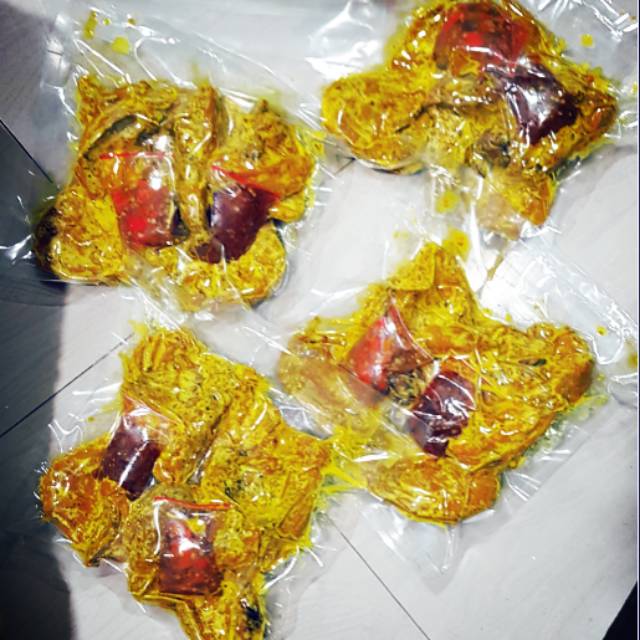 

Ayam vacum frozen
