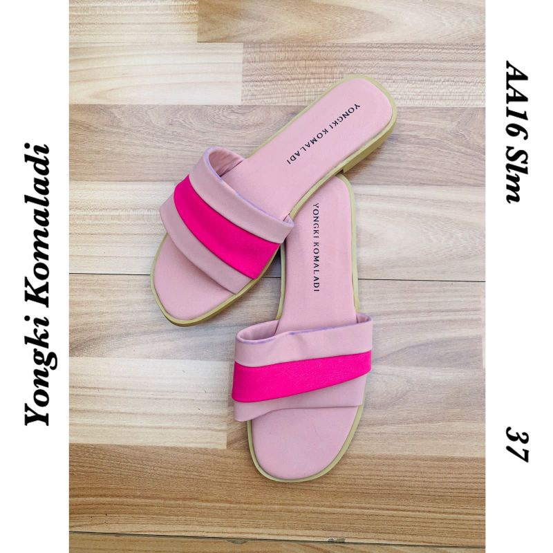 PROMO Sandal Yongki Pink only size 37