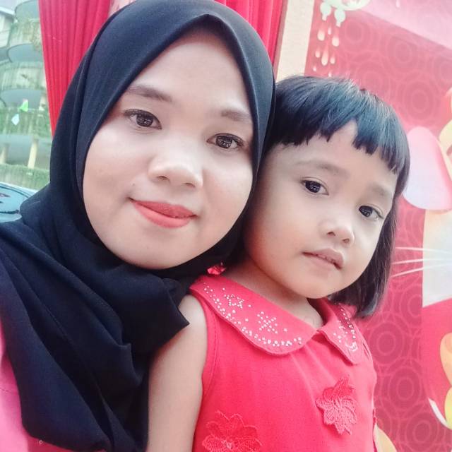 dinamarianasiregar080394