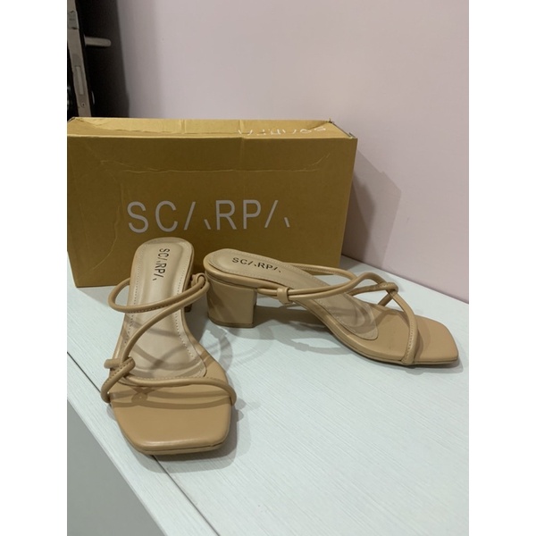 Scarpa greta nude