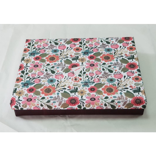 

Kotak Kado / Kotak Hadiah / Gift Box Persegi KK Matahari Merah Orange