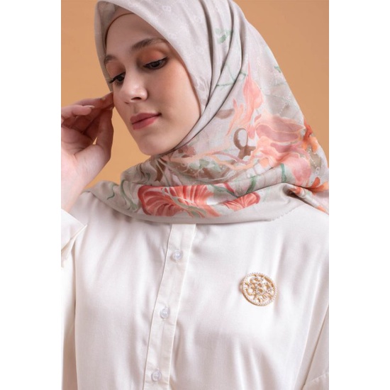 new buttonscarves Xanadu abalone