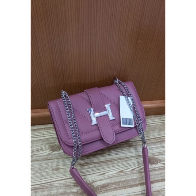 TAS SLEMPANG SNOW TALI RANTE LIDAH H SIZE 21X16CM