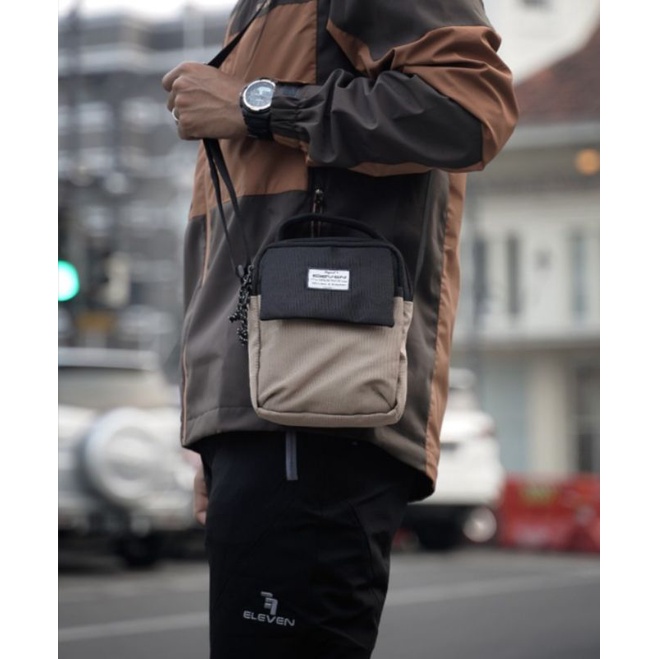 Tas selempang ELEVEN