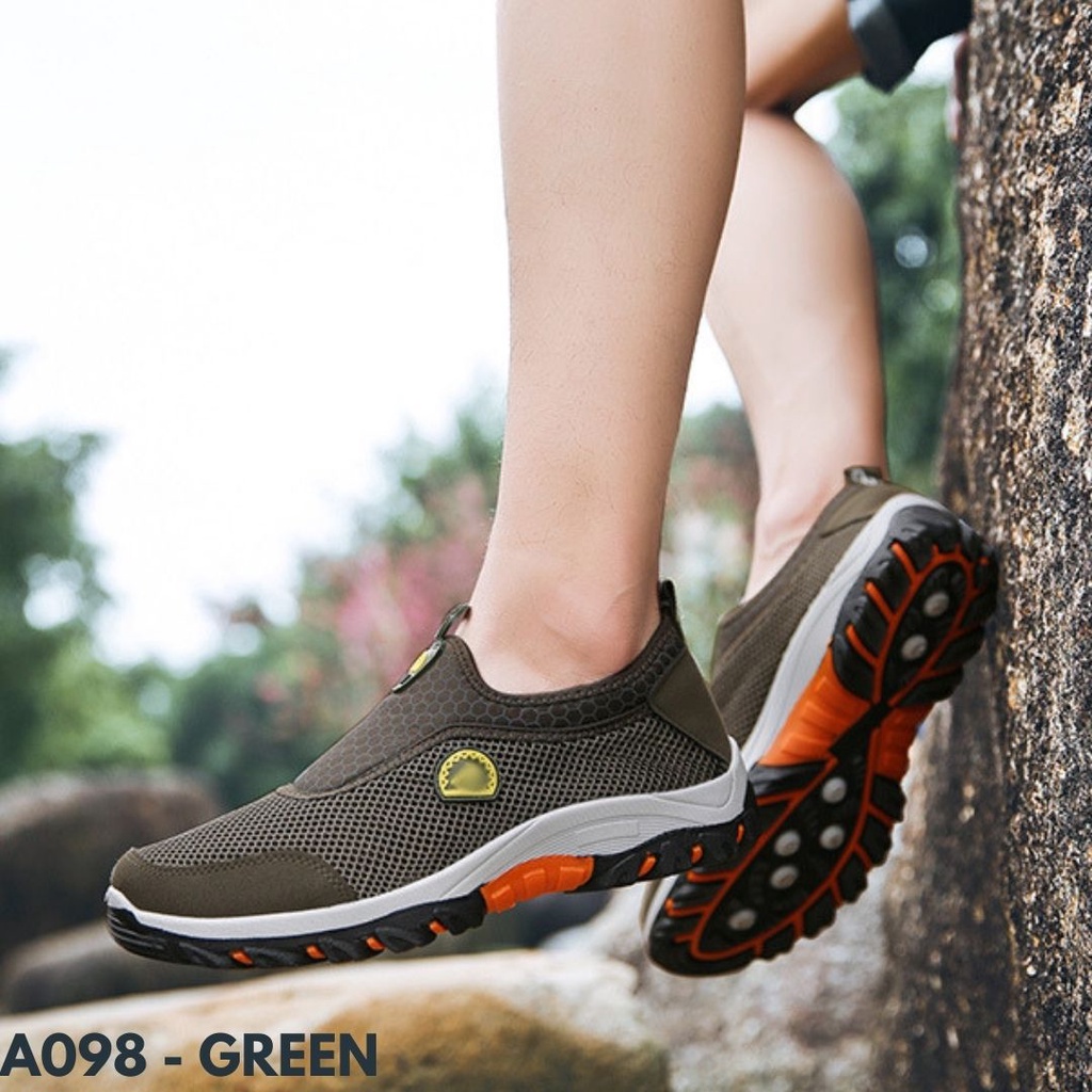 SEPATU SNEAKERS PRIA COCOK PAKAI TRAVELLING HIKING ANTI SLIP BAHAN KANVAS IMPORT A098