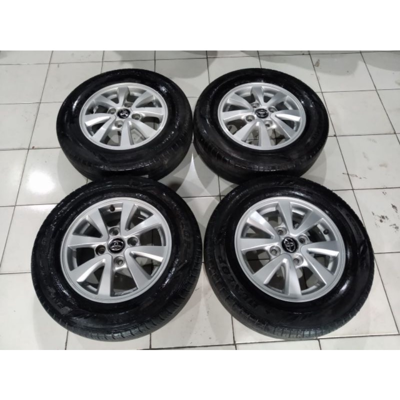 velg second mobil toyota avanza ring 14 lebar 5 et45 pcd 4x114 ban dunlop 185 70 R14 xenia livina