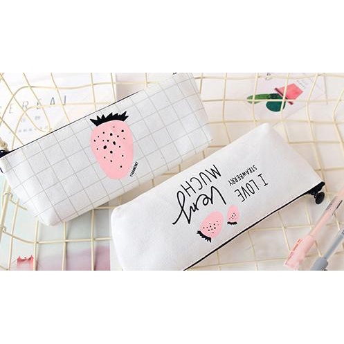 

✫ Tempat Pensil Kanvas Stoberi dan Delima Ω
