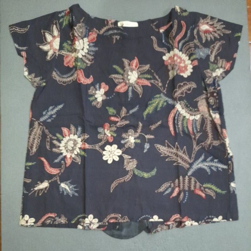 Atasan Blus Batik Wanita / Blouse Merk Batik First