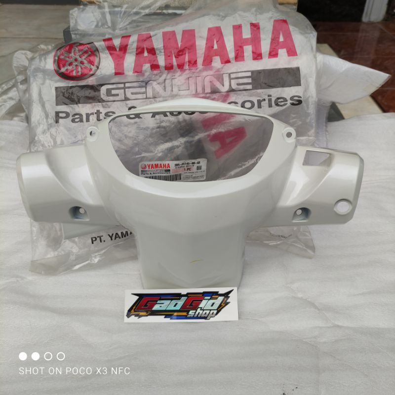 batok nouvo z/batok belakang nouvo z putih