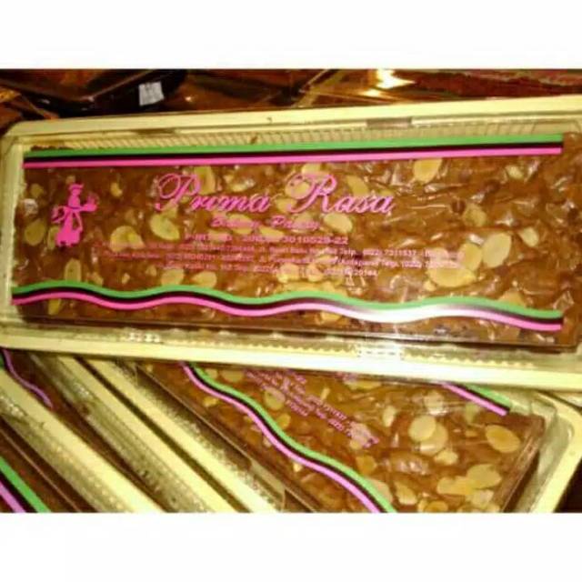 

Brownies Almond Prima Rasa Bandung/Cemilan Kue Oleh Oleh Bandung