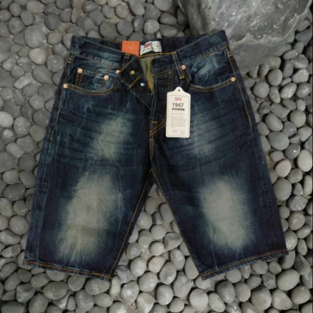 Celana pendek 501