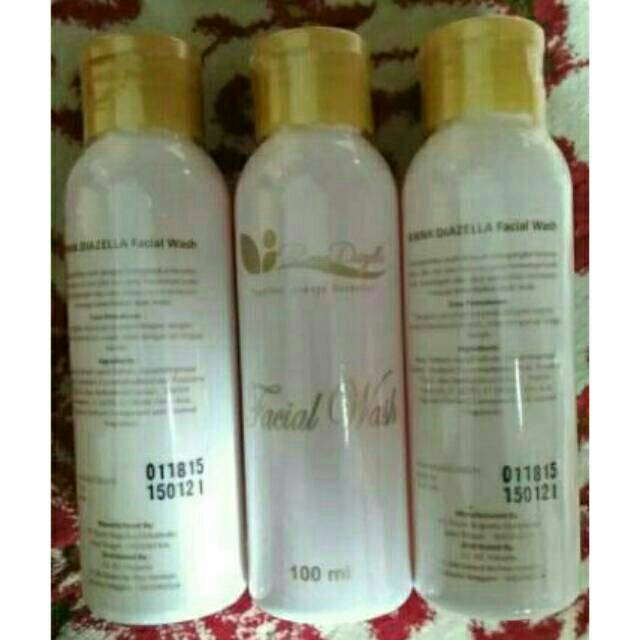 Facial Wash Rinna Diazella Brightening / Sabun Wajah Rina Diazela / Sabun Muka Glow RD Rinna Diazella